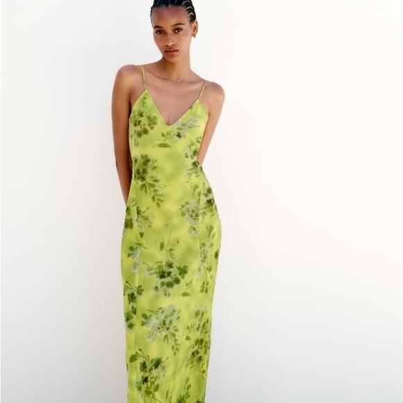 ZARA BLOGGER FAVORITE PRINTED MIDI DRESS - Picture 5 of 12